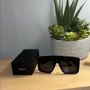 Black Oversized Sunglasses